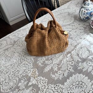 HOBO purse! Elegant Tan Woven Handbag